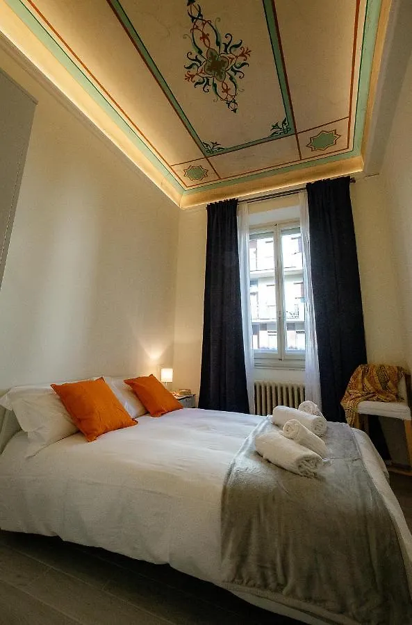 Wall Up Apartment Florence Italy